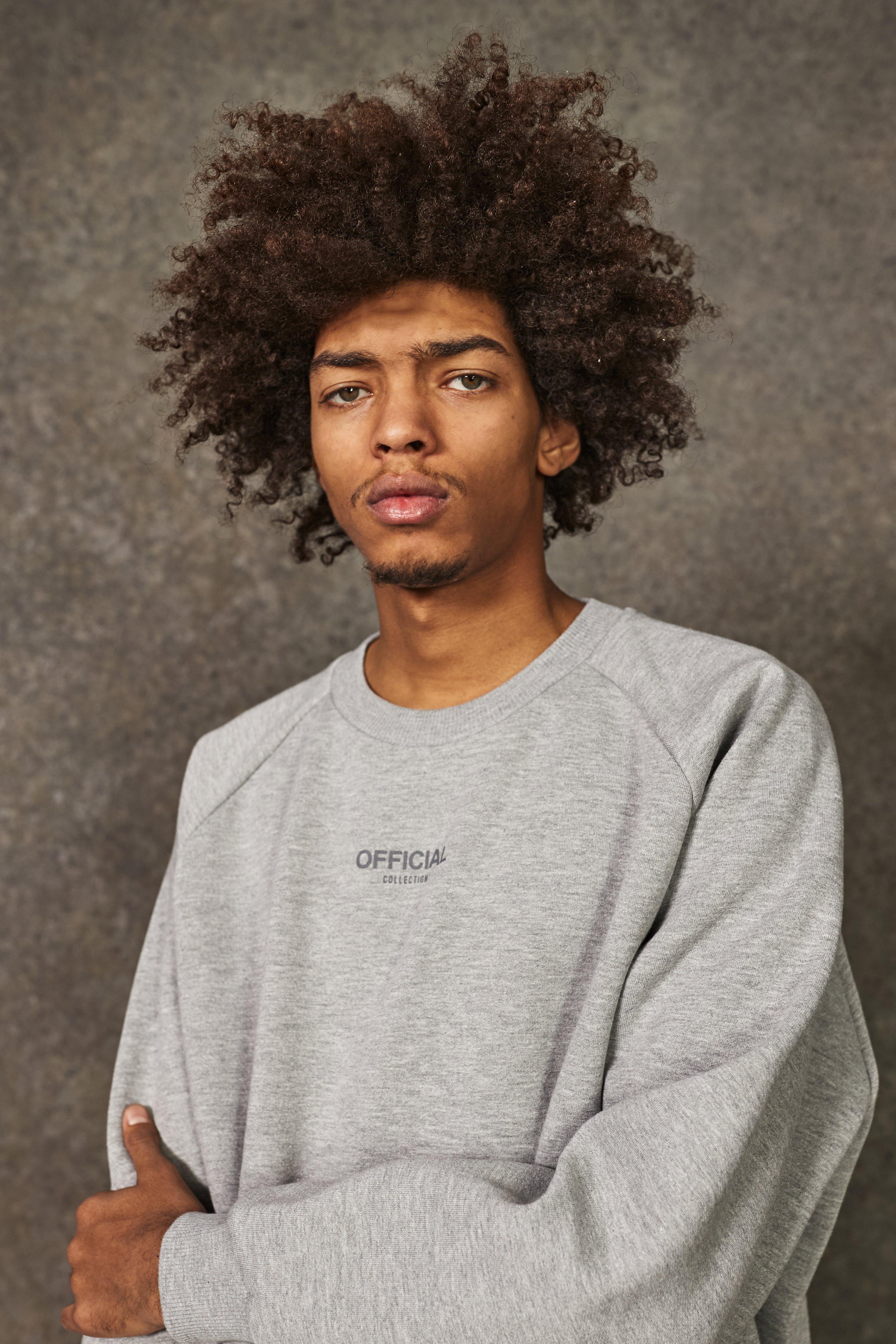 Official Collection Heavyweight Sweater boohoo IL